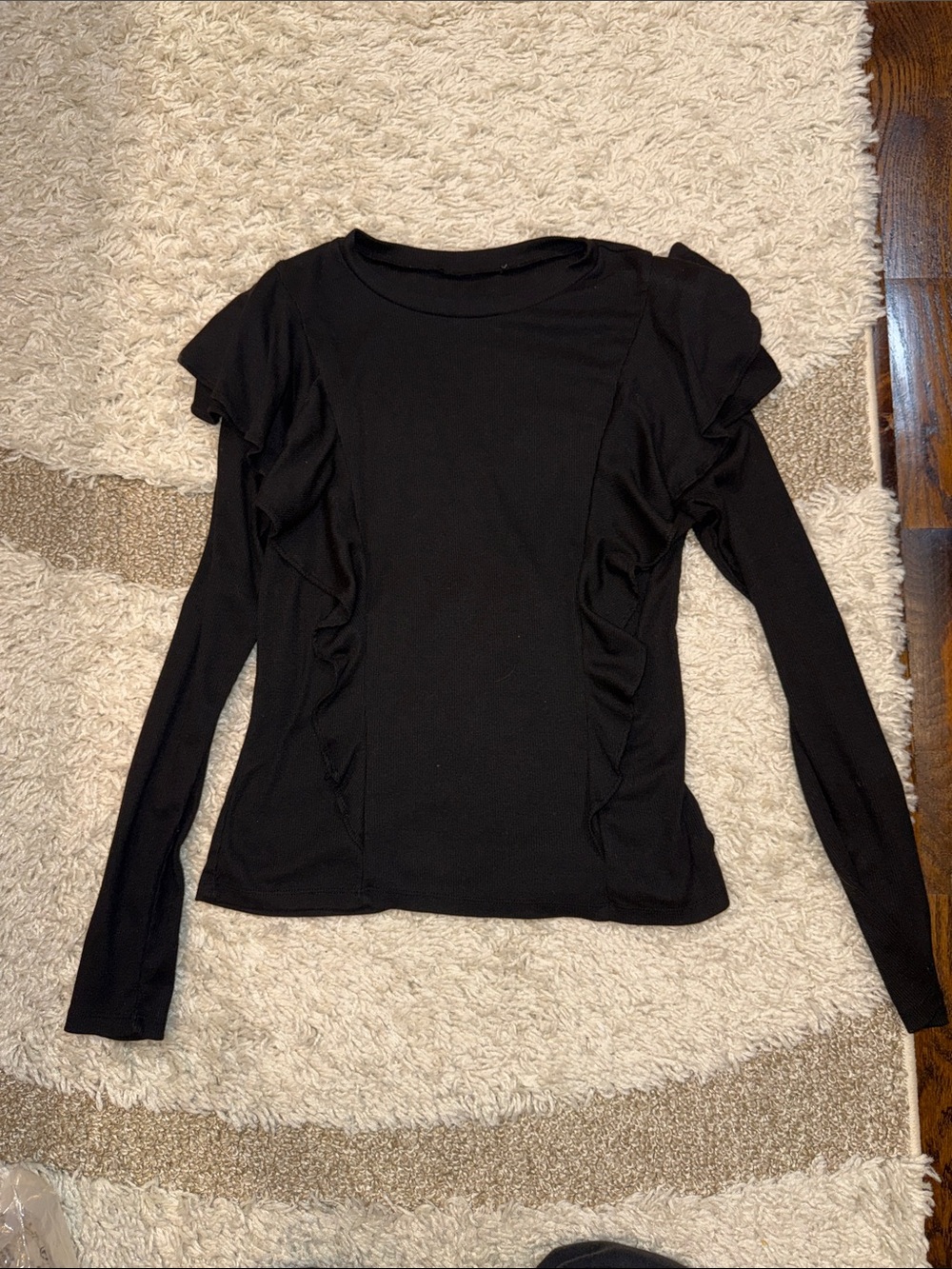 Women’s Black Ruffle Long-Sleeve Top
